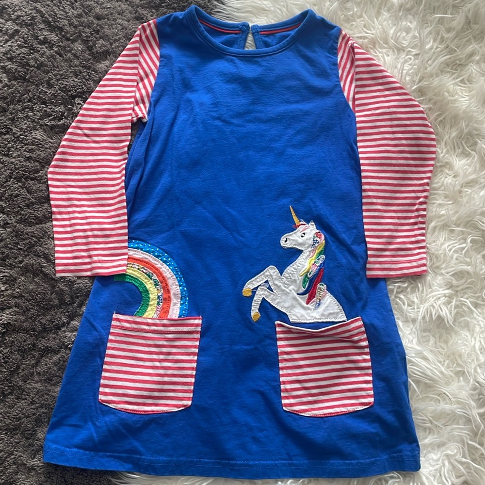 Boden Style 5T Cotton Applique Embroidered Patchhwork Unicorn Rainbow Pocket Dre